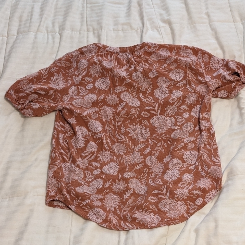 UNIVERSAL Thread Pretty Floral Button Up Top Size XS - Picture 5 of 7